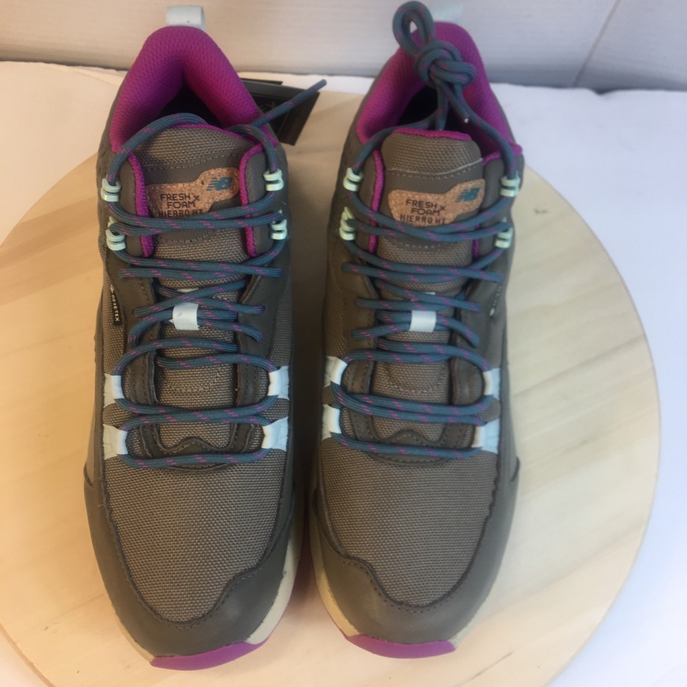 New Balance Women's Shoes in Gray and Purple - Picture 2 of 11